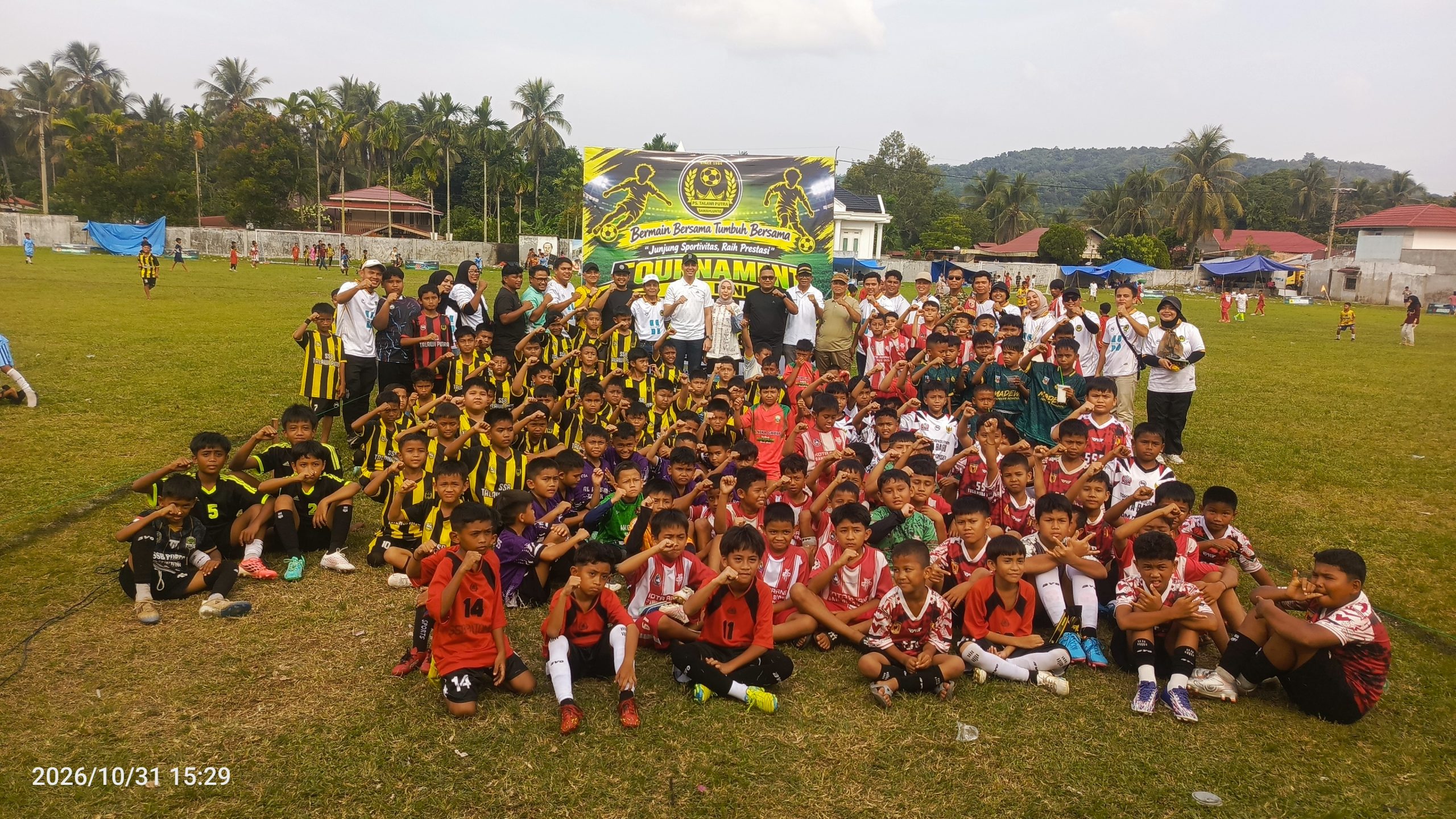 Wali Kota Sawahlunto Buka Turnamen Sepak Bola U-9 dan U-11 SSB Talawi Putra Tahun 2026